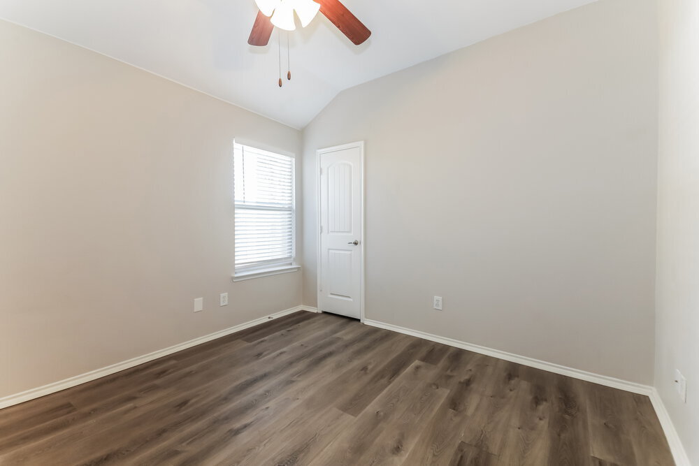 Building Photo - 120 Meadow Crest Dr