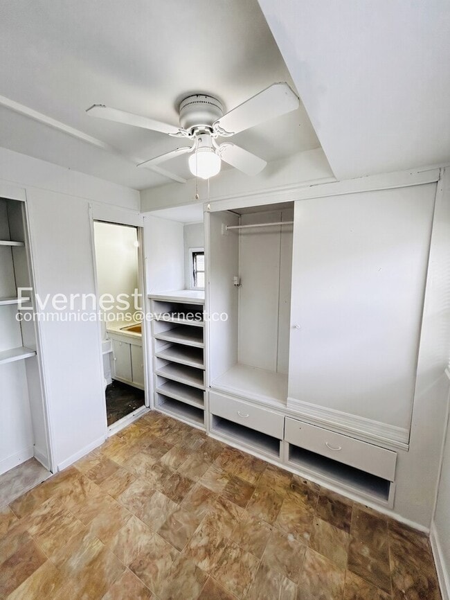 Building Photo - 2133 Melody Dr