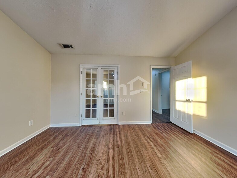 Building Photo - 536 Sydney Walk Ln