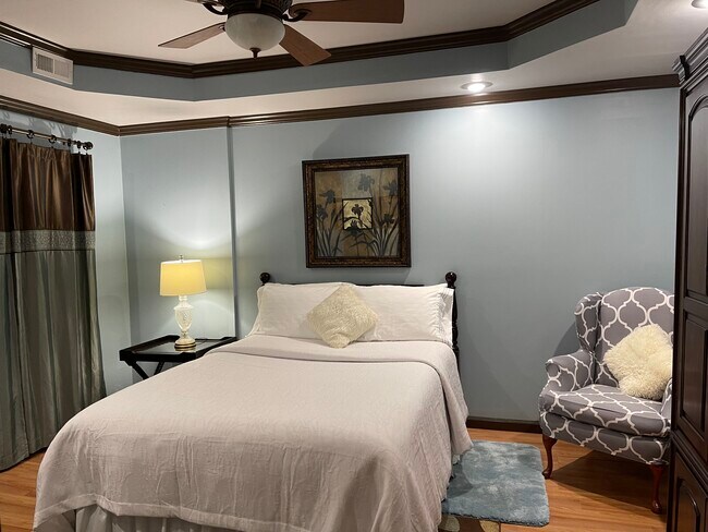 Building Photo - 1430 Juneau Way