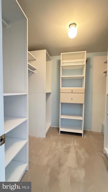 Building Photo - 4325 Majestic Ln