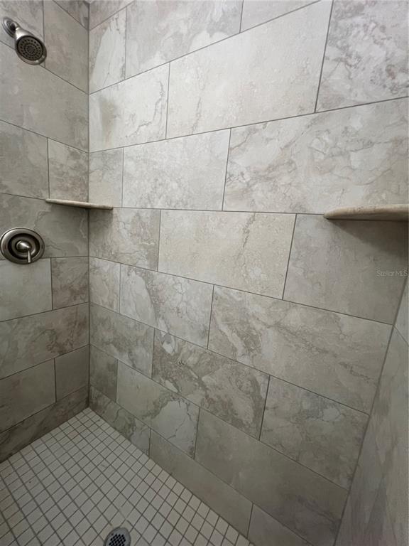 Building Photo - 2464 Picnic St