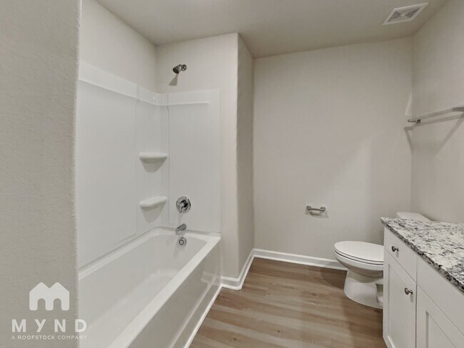 Building Photo - 72 Royal Mdw Dr