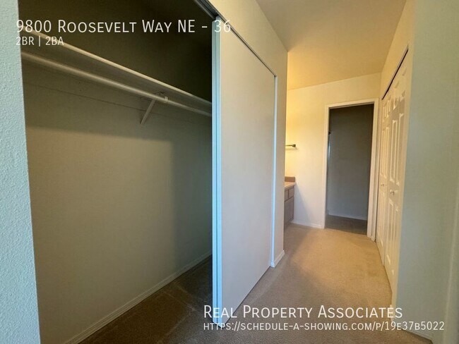 Building Photo - 9800 Roosevelt Way NE