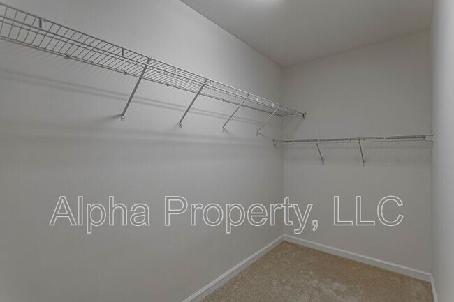 Building Photo - 5 Spring Crossing Cir