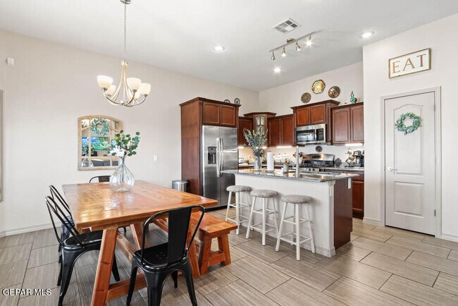 Building Photo - 14553 Hunters Grove Ave