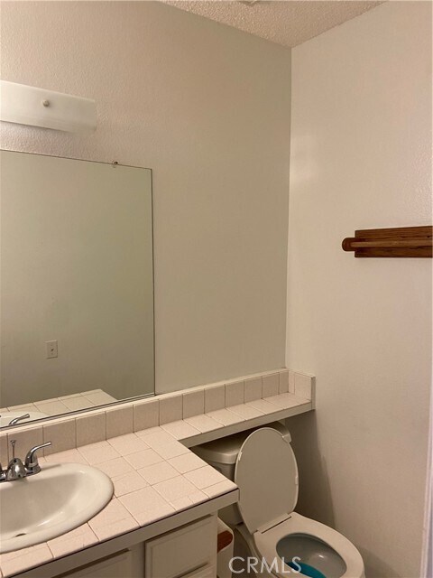 Building Photo - 3160 E Palm Dr