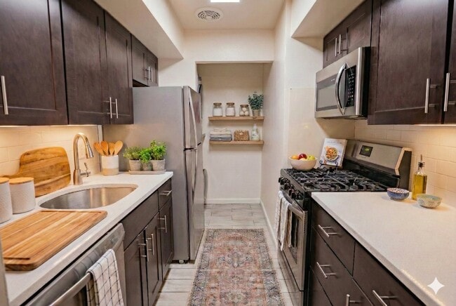 Woodmere 1 Bed Kitchen - Woodmere Apartments