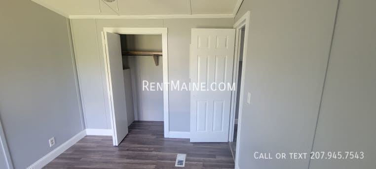 Building Photo - 98 Park Dr