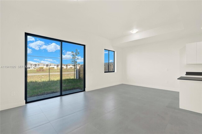 Building Photo - 18981 SW 344th Ter