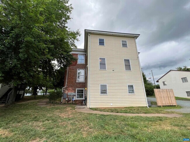 Building Photo - 510 Ridge St