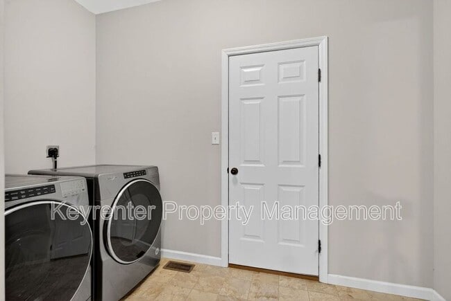 Building Photo - 109 Cobble Rd