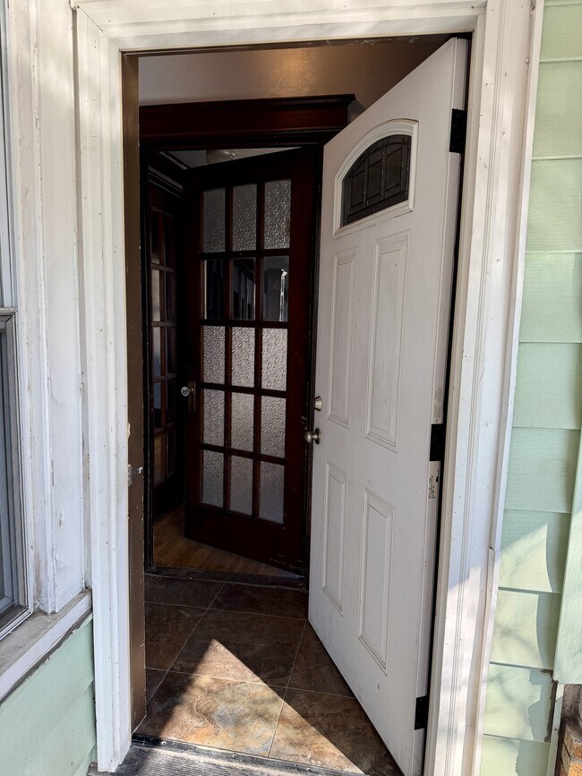 Building Photo - 98 Pierpont St