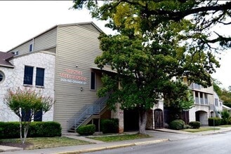 Building Photo - 2529 Rio Grande St