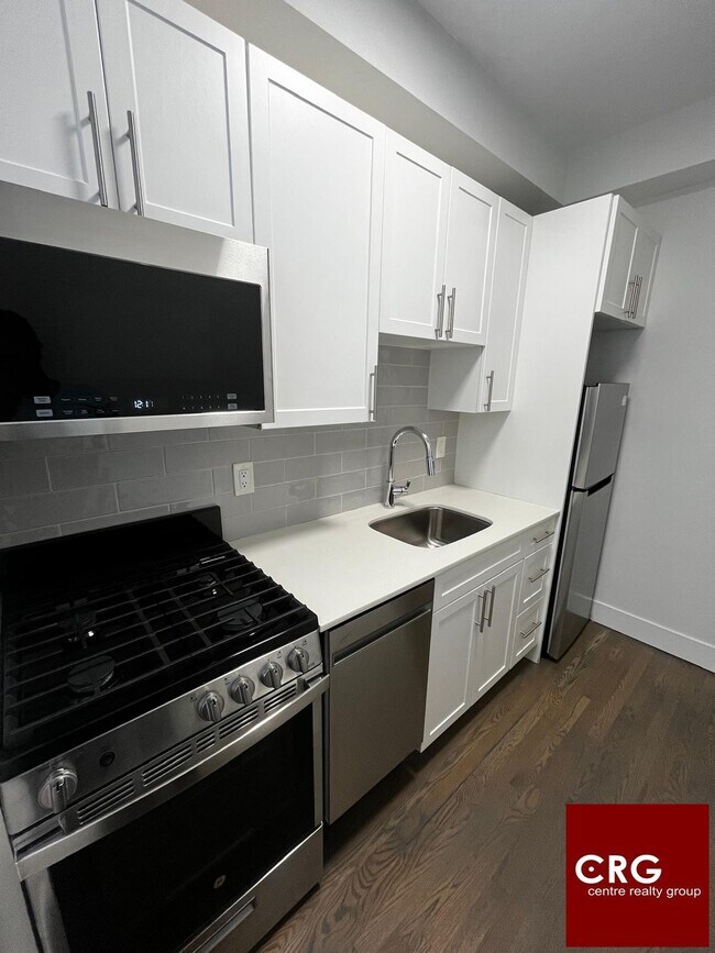 Building Photo - 81-83 Park Dr. Unit 1A