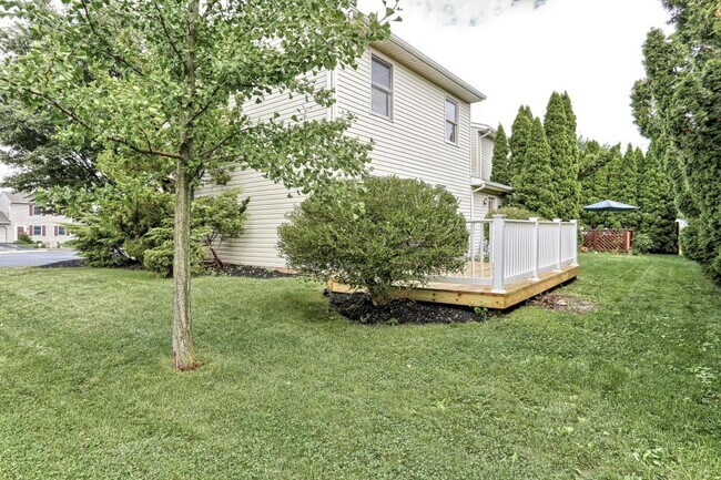 Building Photo - 32 Forest Cir