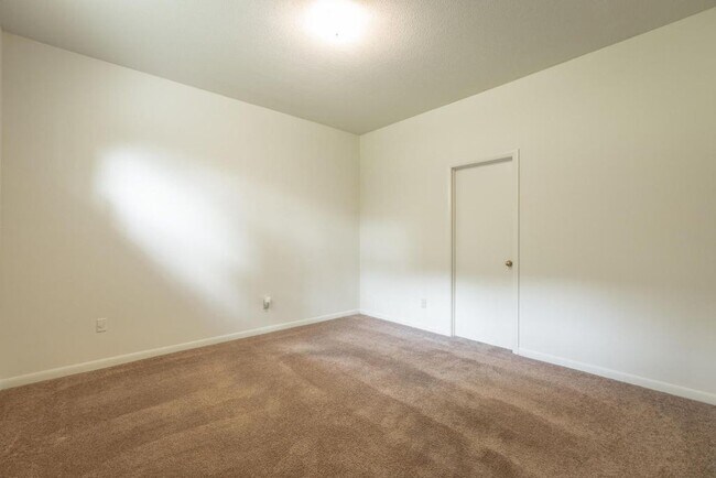 Building Photo - 3408 Gail Dr