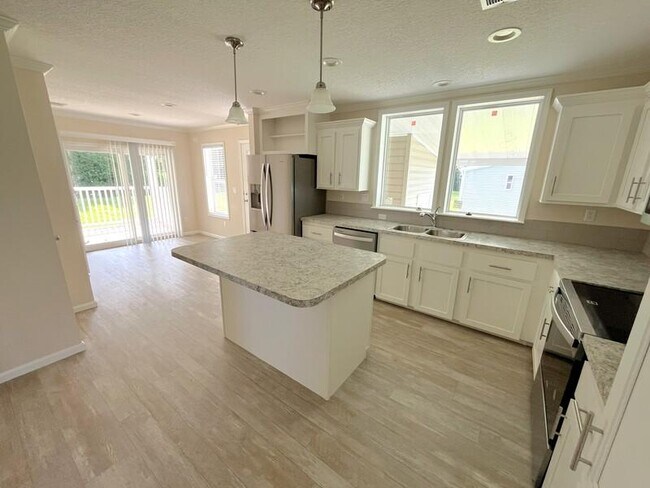 Building Photo - 5460 Bahia Wy