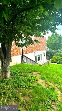 Building Photo - 610 S Cedar Ln