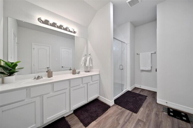 Building Photo - 40391 Bay Warbler Wy