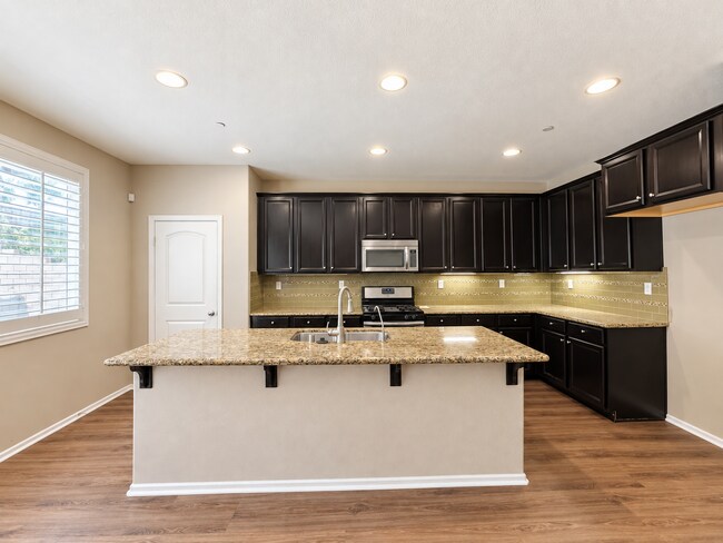 Building Photo - 31029 Branding Iron Ct