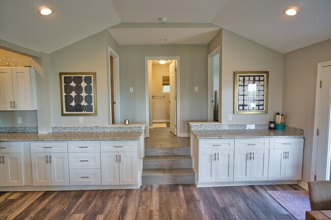 Building Photo - 1288 County Rd 297