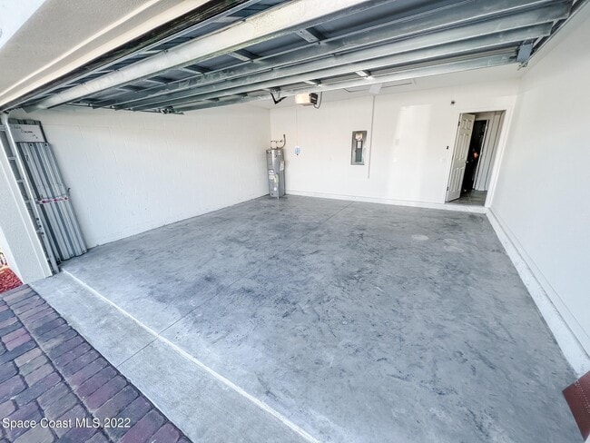Building Photo - 3722 Coachman Ln SE