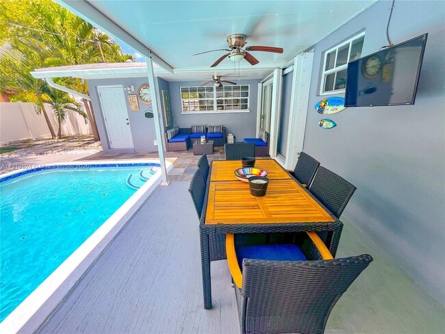 Building Photo - 4420 NW 30th Ct