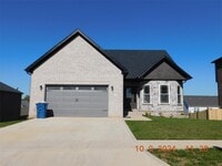 Building Photo - 121 Dove Run Cir