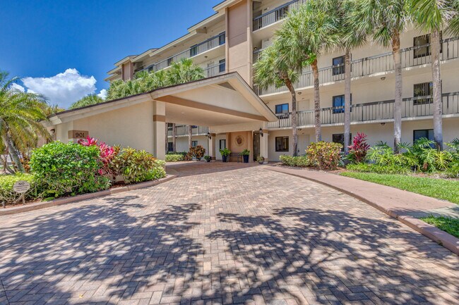 Building Photo - 901 Seafarer Cir