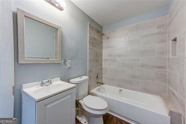 Building Photo - 103 Chicamauga Ave SW