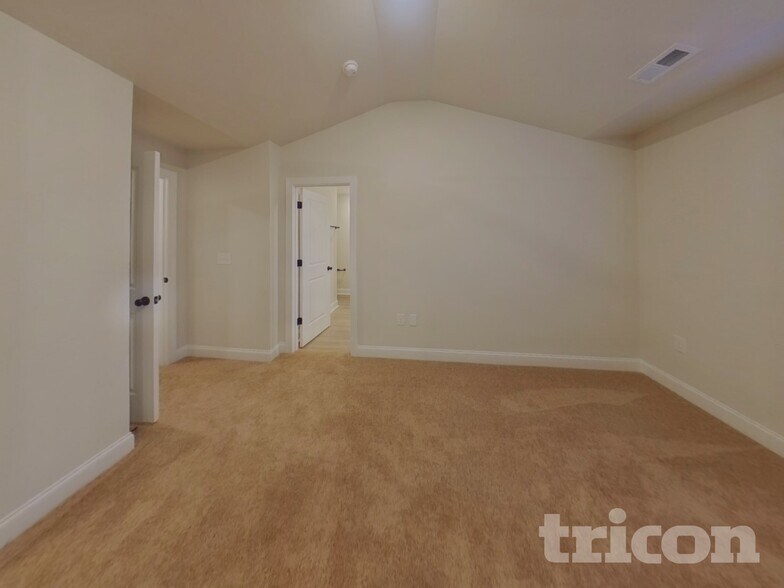 Building Photo - 7105 Jerimoth Dr