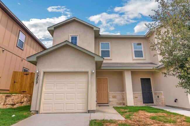 Primary Photo - 206 Peruna Dr