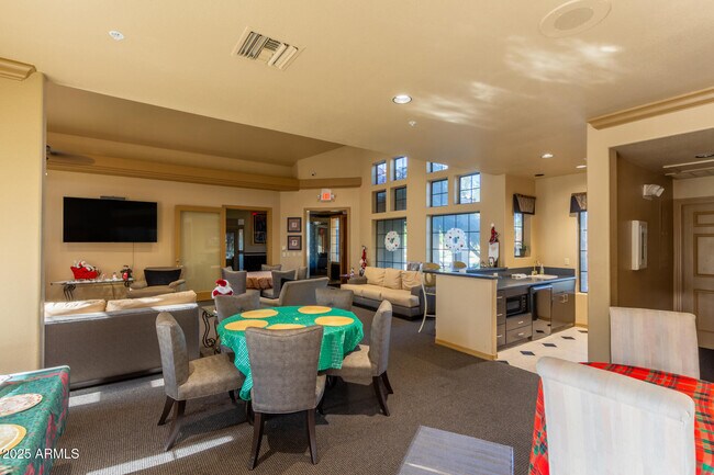 Building Photo - 7575 E Indian Bend Rd