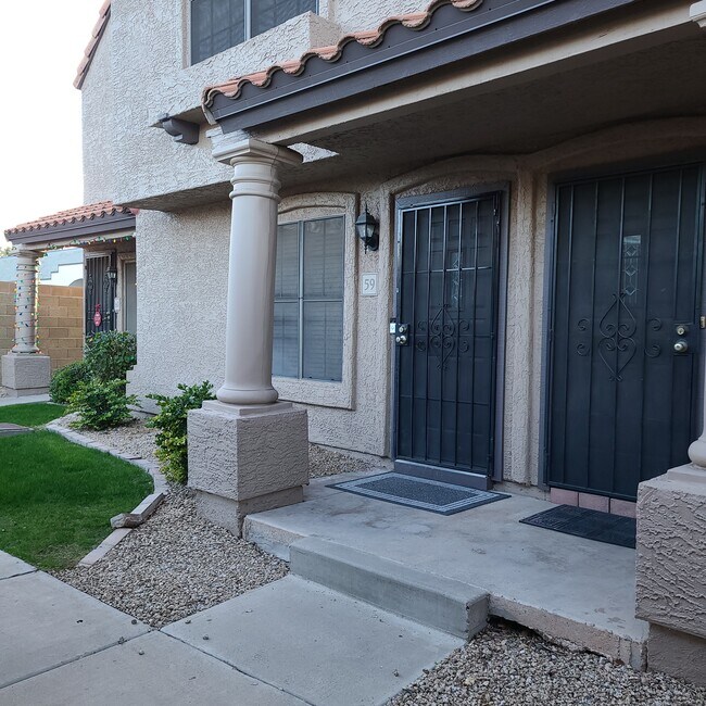 Building Photo - 3491 N Arizona Ave