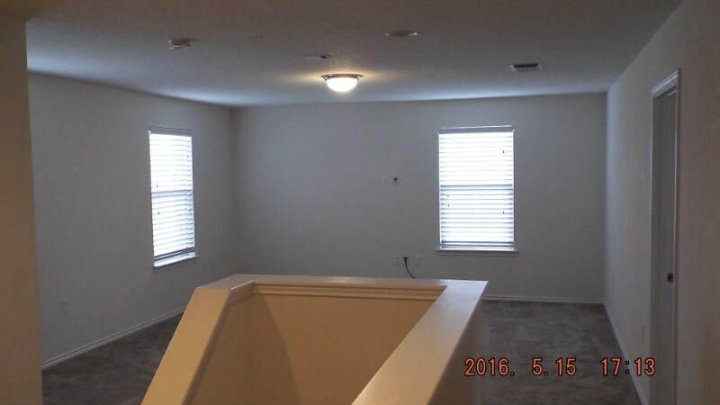 Building Photo - 6015 Clematis Trail