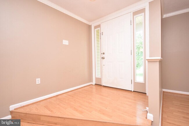 Building Photo - 12327 Elk Run Rd