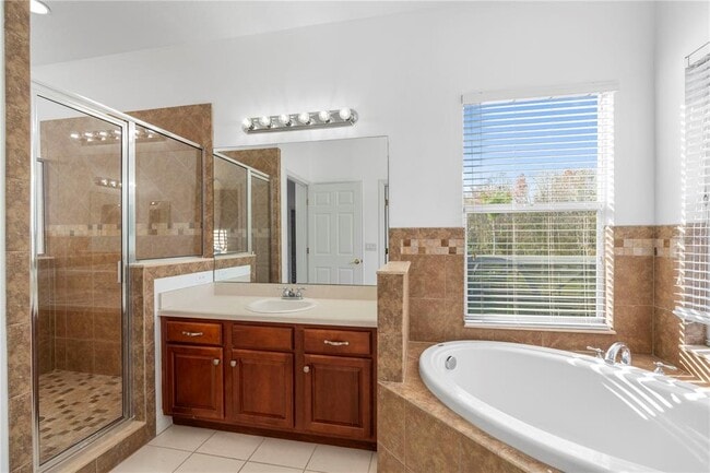 Building Photo - 10888 Cory Lake Dr