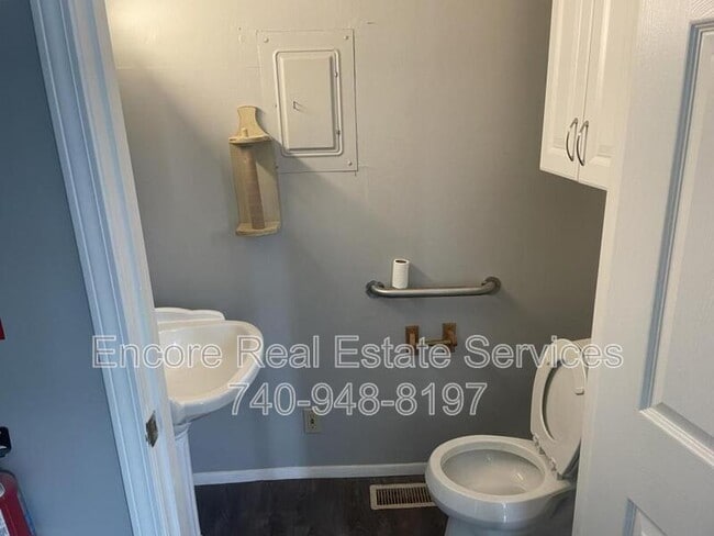 Building Photo - 399 E Main St