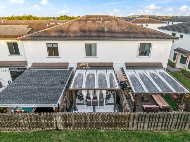 Building Photo - 23424 SW 110th Ave