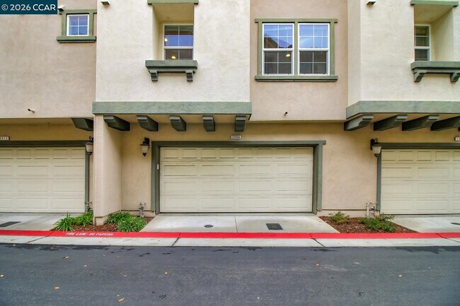 Building Photo - 2066 Mendocino Lane