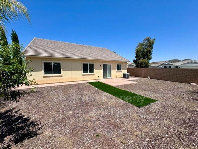 Building Photo - 34726 Yellow Root Ct