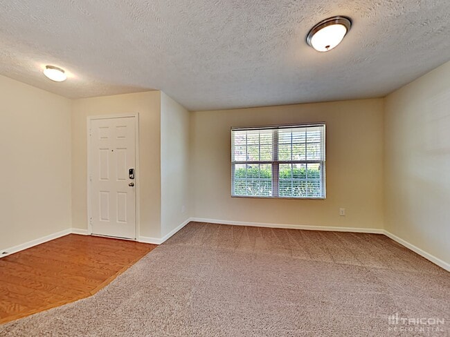 Building Photo - 1009 Harmony Ln