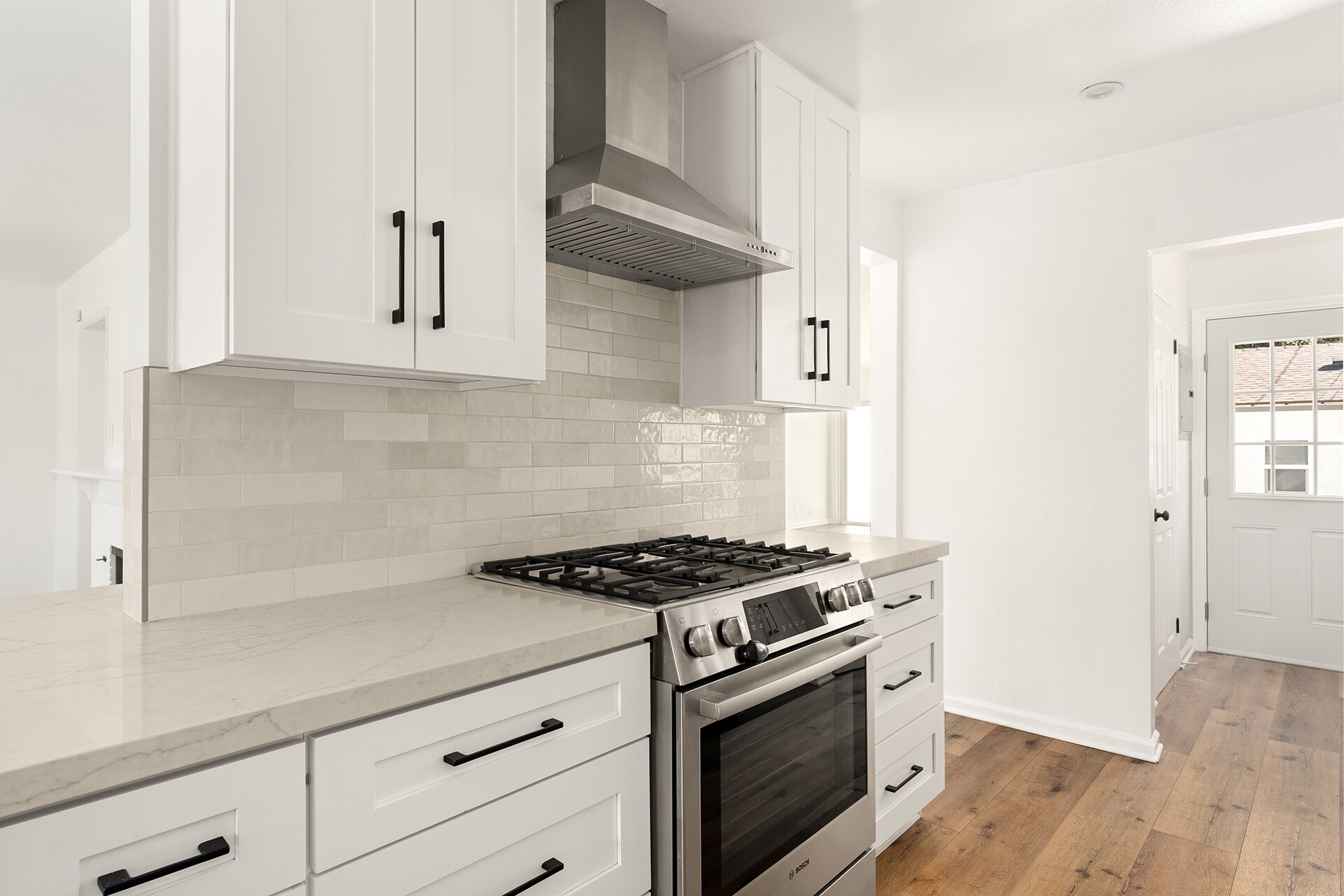 Building Photo - 5840 Allott Ave