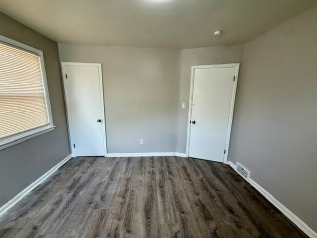 Building Photo - Section 8 Only Newly Renovated 2 Bedroom Brick Ranch – $1,300/Month