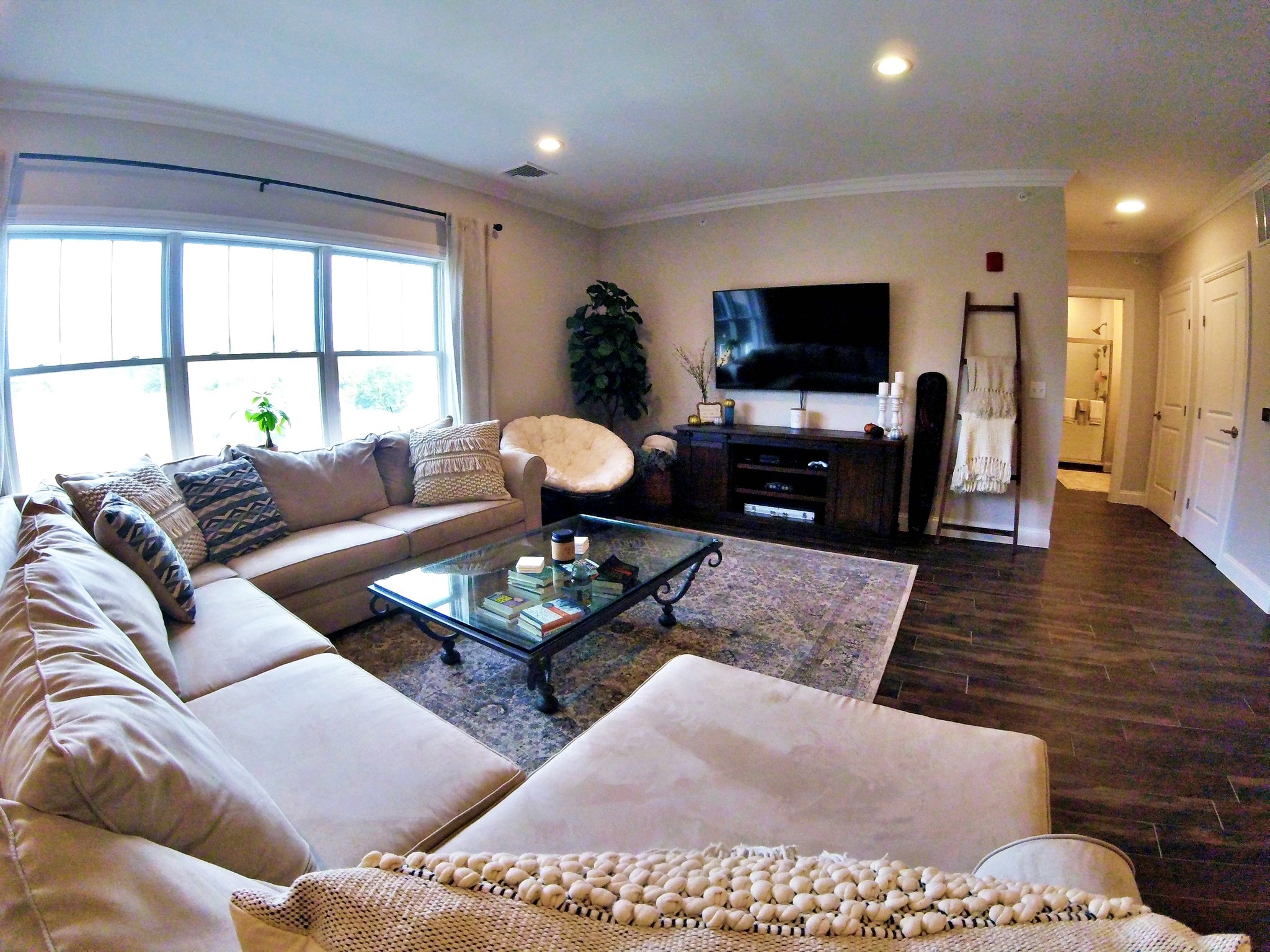 Building Photo - 62 Main St