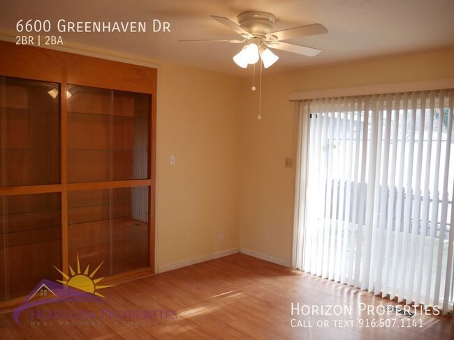 Building Photo - Cozy 2 Bed 2 Bath 1,864sqft Duplex in Gree...