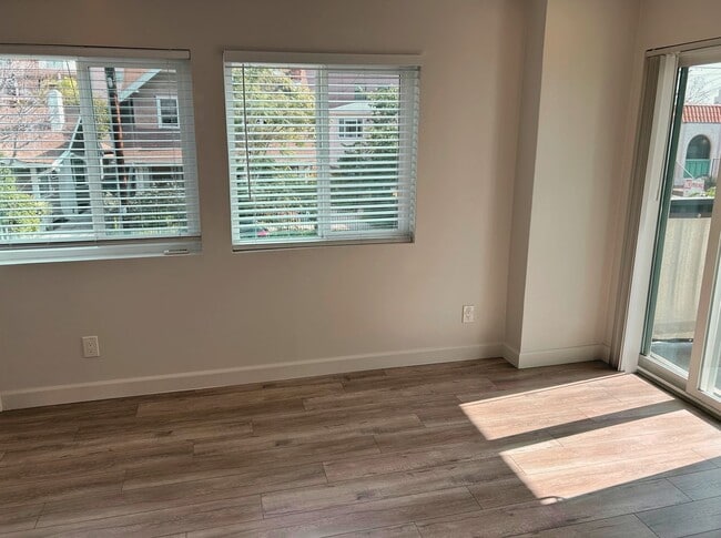 Building Photo - 4120 Third Ave