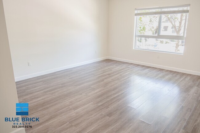 Building Photo - 4305 Laurel Canyon Blvd