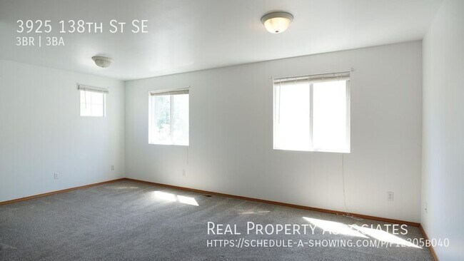 Building Photo - 3925 138th St SE